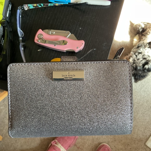 kate spade Handbags - Kate Spade Silver Glitter Clutch